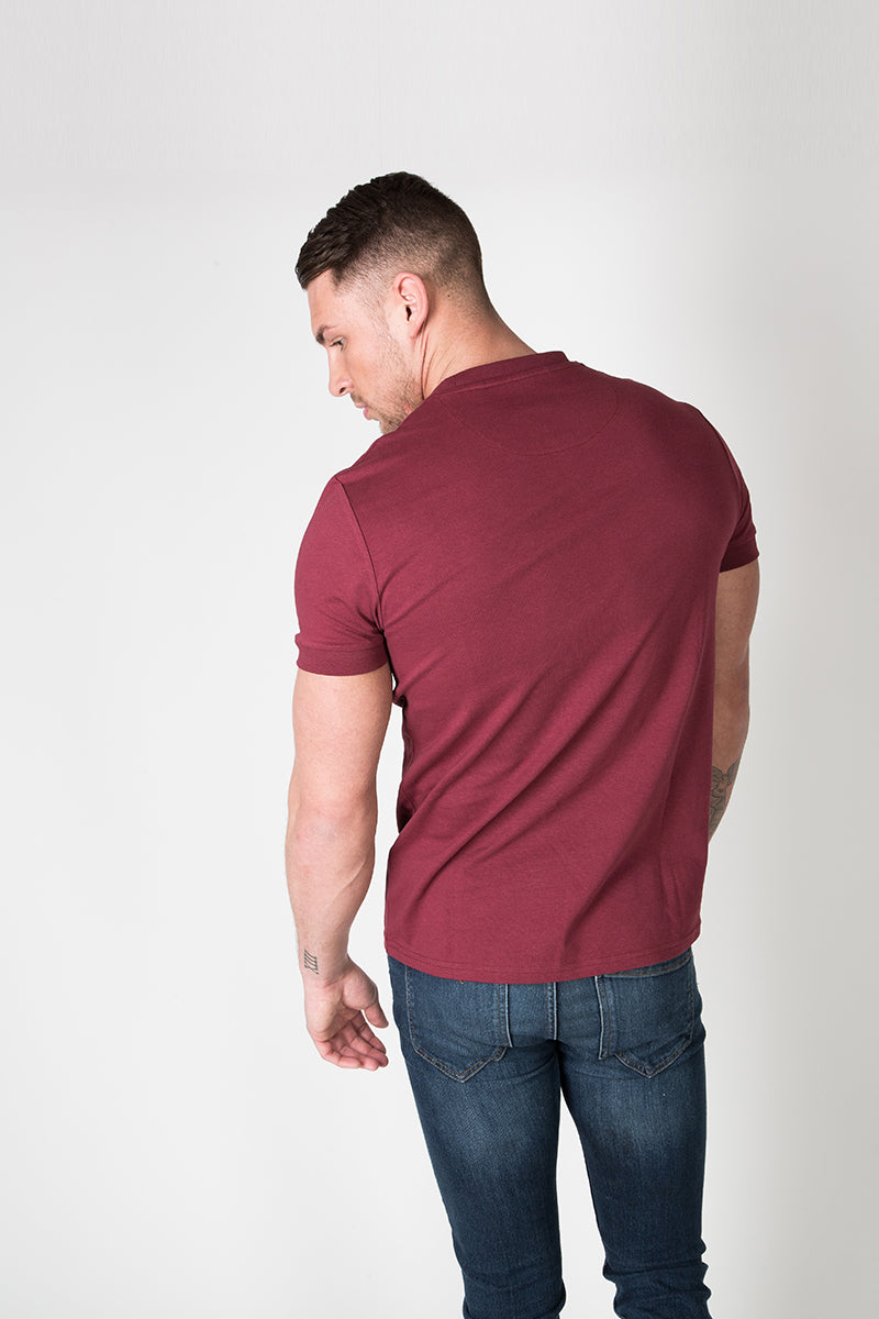 Crew Tee with Small Graphic Print in Burgundy